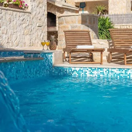 -pool With Whirpool And Waterfall Near Sandy - By Traveler Tourist Agency Krk Id 2174 Villa Vir